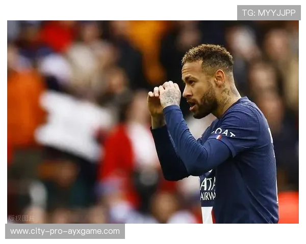 国际足坛转会媒体战升级，假消息成俱乐部公关难题